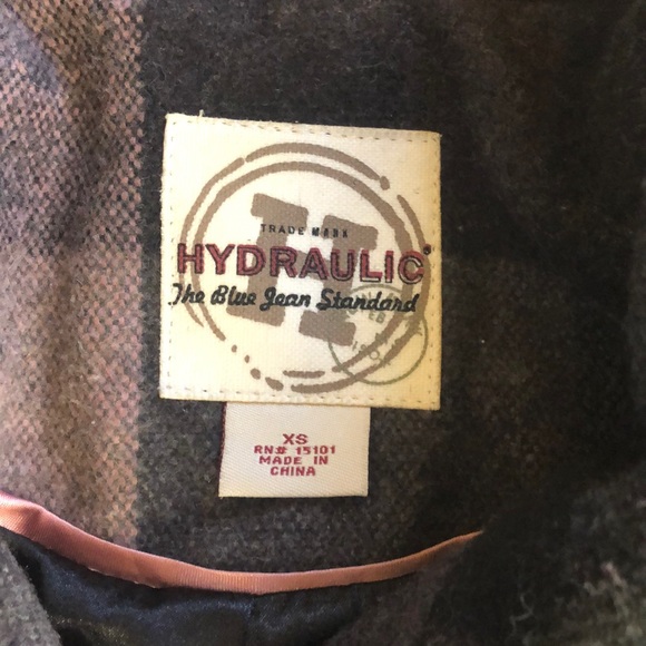 Coat - Picture 2 of 4